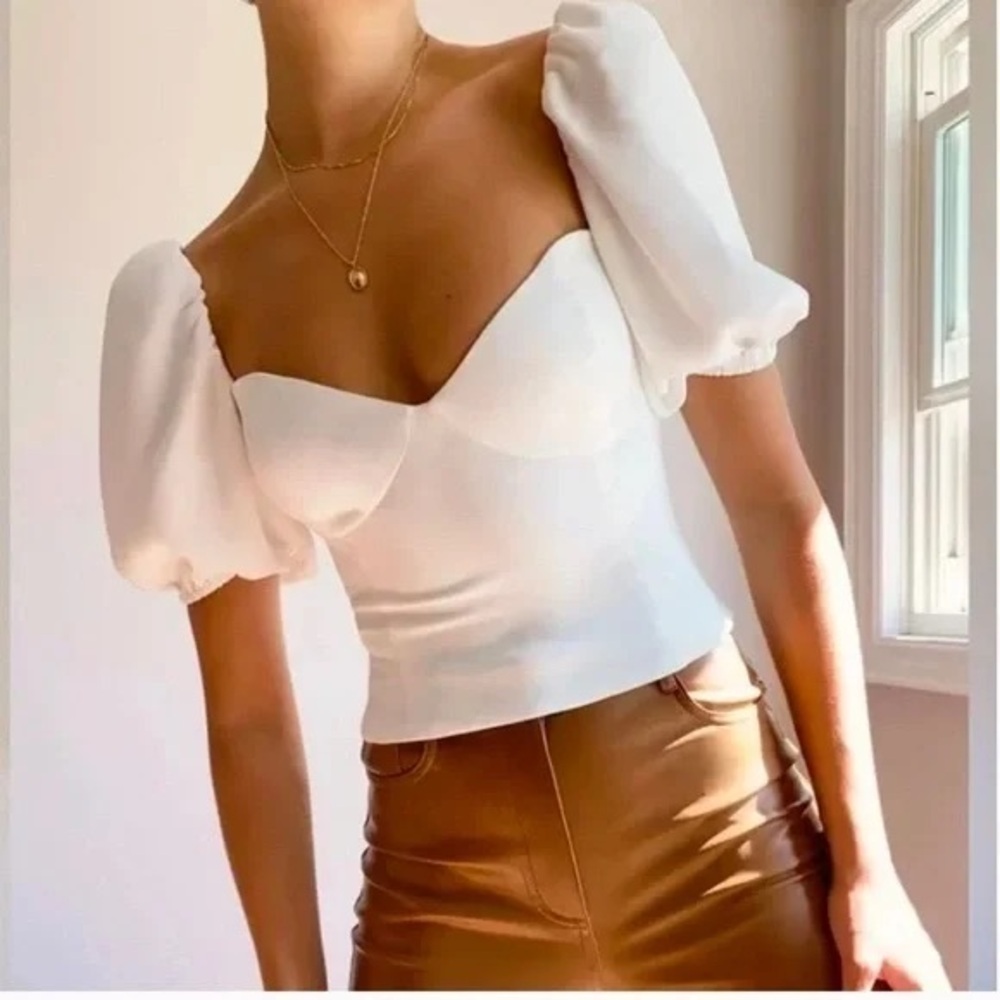 Wilfred Aritzia Novella Short Sleeve Blouse